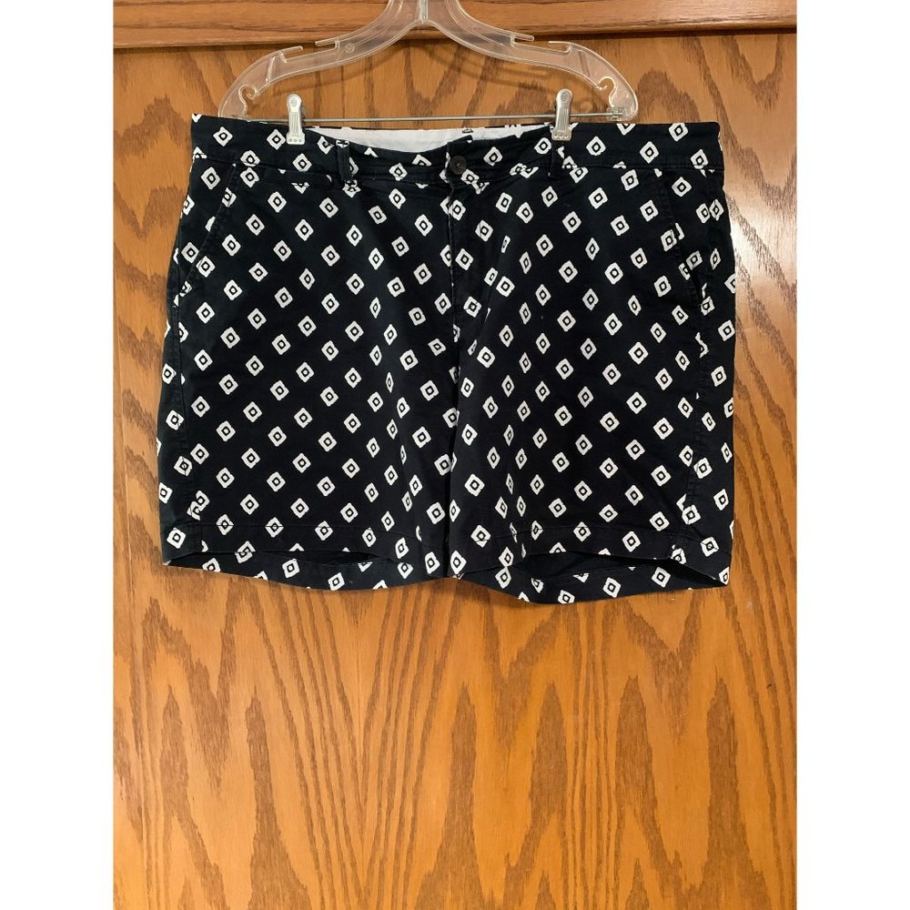 Old Navy Black and White Printed Shorts